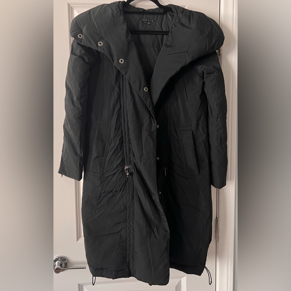 Authentic Theory Puffer “BARTIE HAVEN”